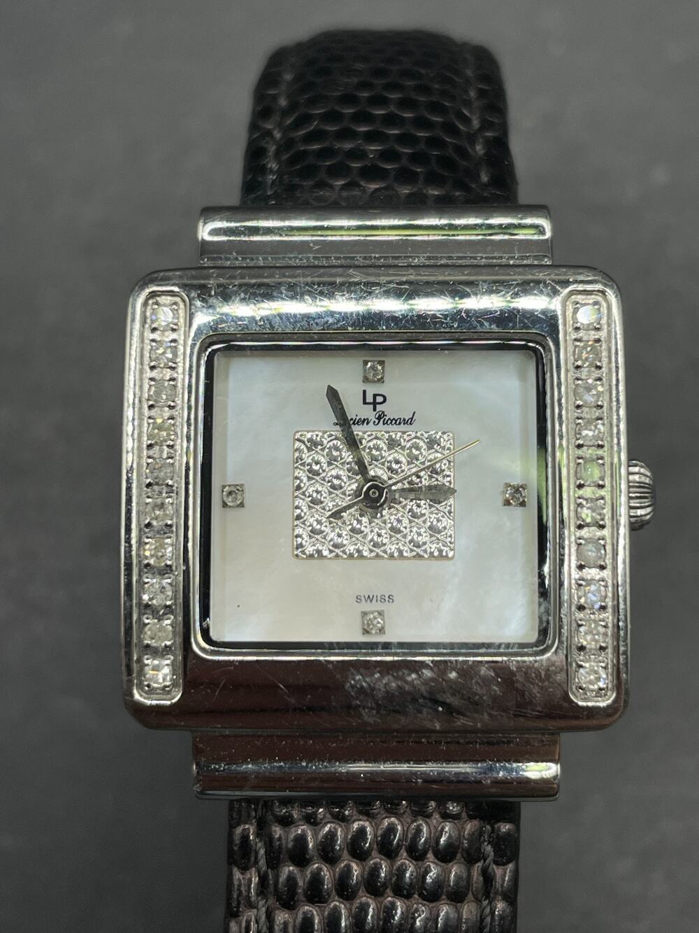 Lucien Piccard Womens Swarovski Crystal Quartz Silver Stainless Watch 27060 26mm